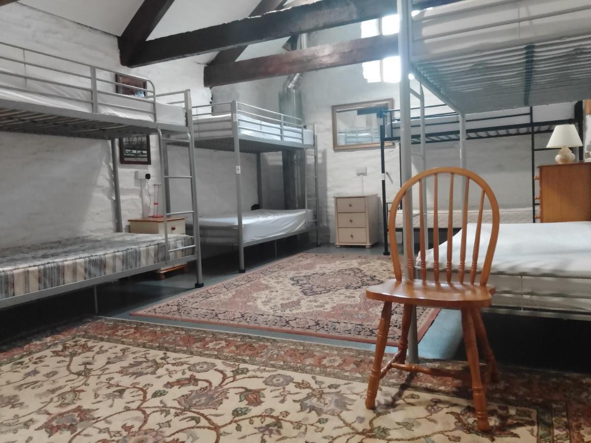 Dolphins Backpackers Hostel Tintagel Exterior photo