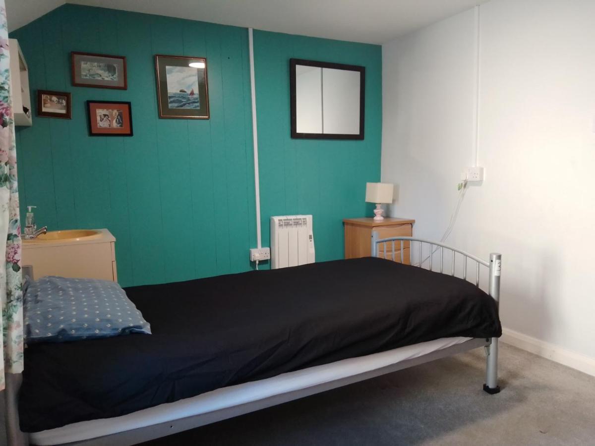 Dolphins Backpackers Hostel Tintagel Exterior photo